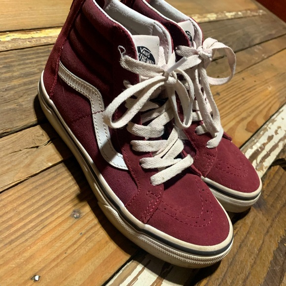 Maroon vans - Picture 2 of 4